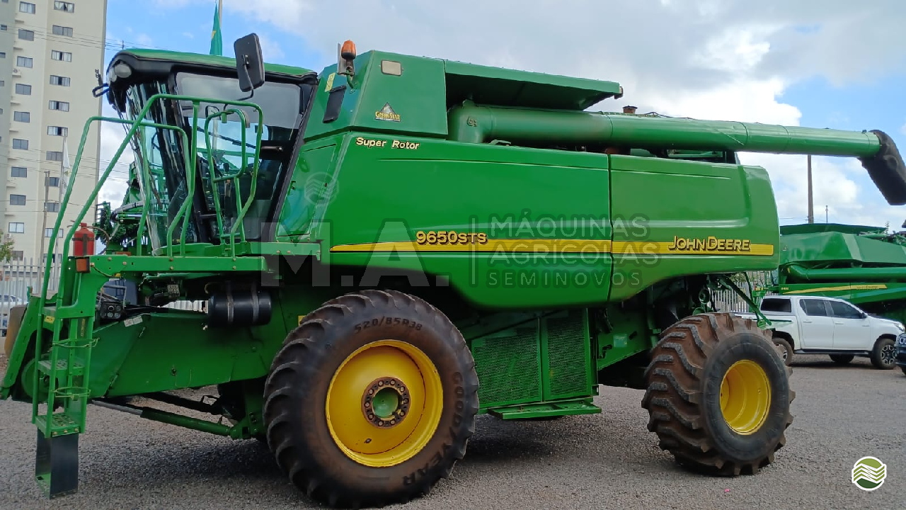 COLHEITADEIRA JOHN DEERE JOHN DEERE 9650 STS M.A. Máquinas Agrícolas - Ubiratã UBIRATA PARANÁ PR